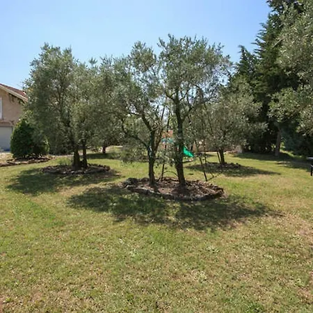 Mas Michel Et Josiane Holiday home Monteux